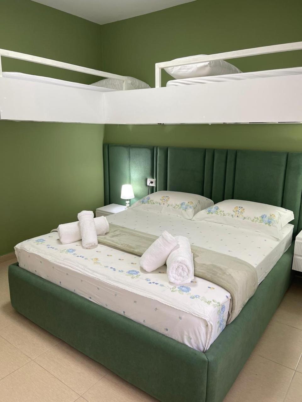 Rej Velipoje Apartament *